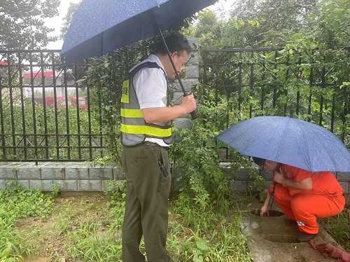 1持續做好雨中巡查工作.jpg